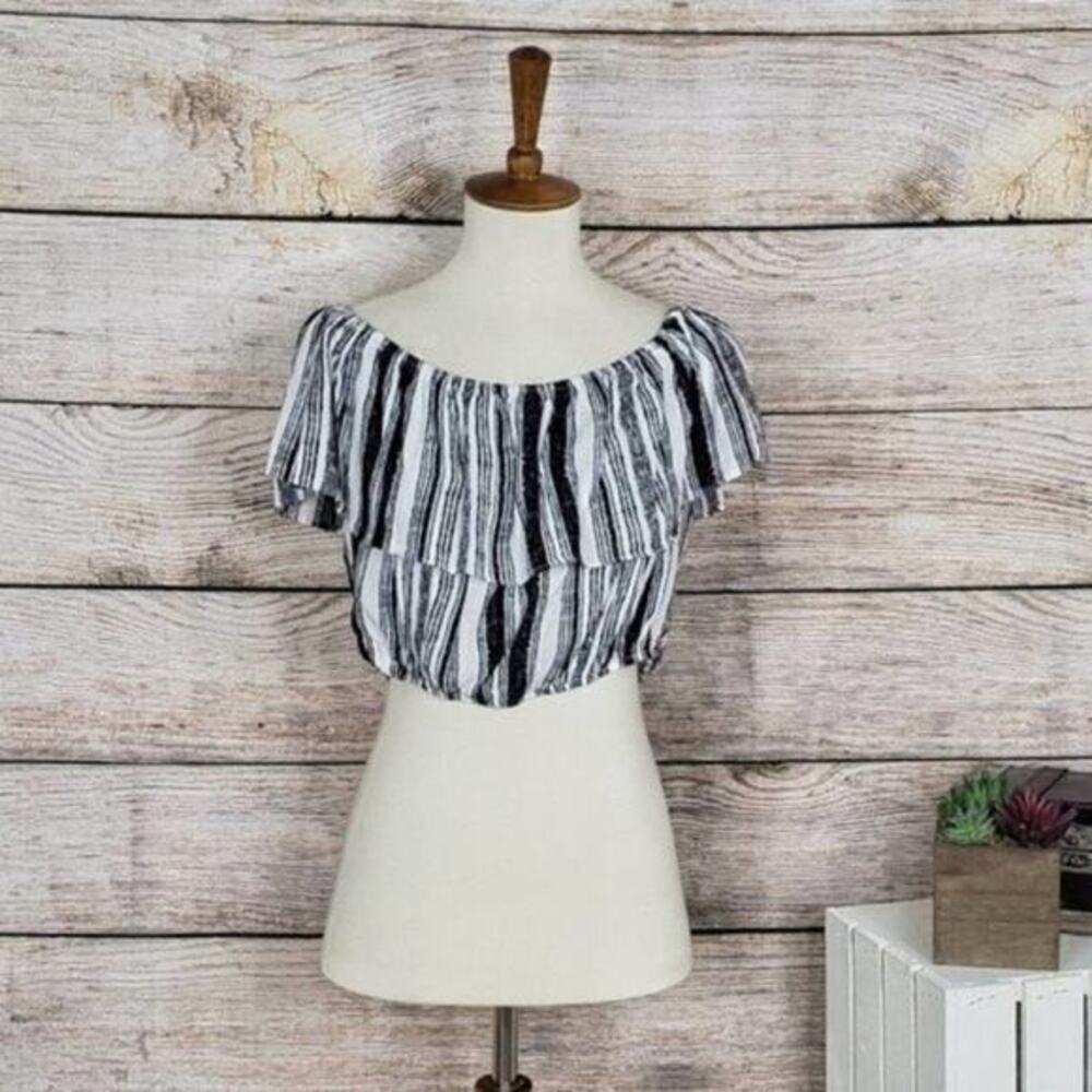 Astr the Label Striped Blouson Black White Crop Top Size Large